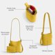 thumbnail image 4 of Bolso tipo saco Coach Bleecker 21 gamuza amarilla 21x22x12 cm, 4 of 6