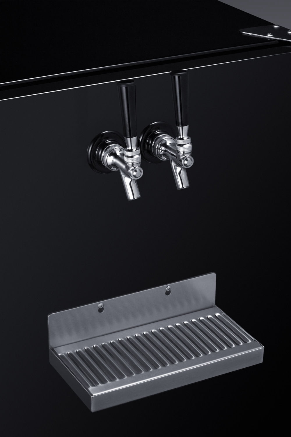 Summit Sbcfrtplhd 24" Wide 5.3 Cu. Ft. Built-In Double Tap Kegerator - Stainless Steel