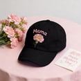 thumbnail image 3 of Decorar Gorra ajustable para mujer con bordado de mamá y clavel, estilo camionero (negra, 1 pieza) Rkxzt, 3 of 8