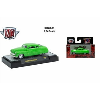 M2 Machines 1:64 Detroit Muscle R85 1965 Ford Falcon Club Wagon