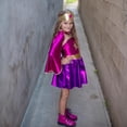 thumbnail image 3 of Vestido de superhéroe con capa y cuervo de Costume Great Pretenders, 3 of 7