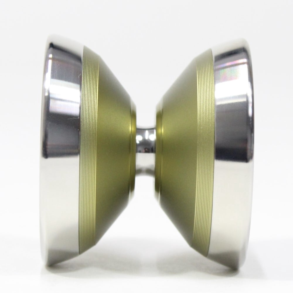 C3yoyodesign Malicius Yo-Yo - Bi-Metal - Michael Malík Signature YoYo (Shiny Steel Gray Face Matte Olive Green Profile / Silver Rim)