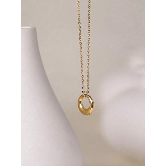 Minimalist Gold-Tone Oval Pendant Necklace With Delicate Chain