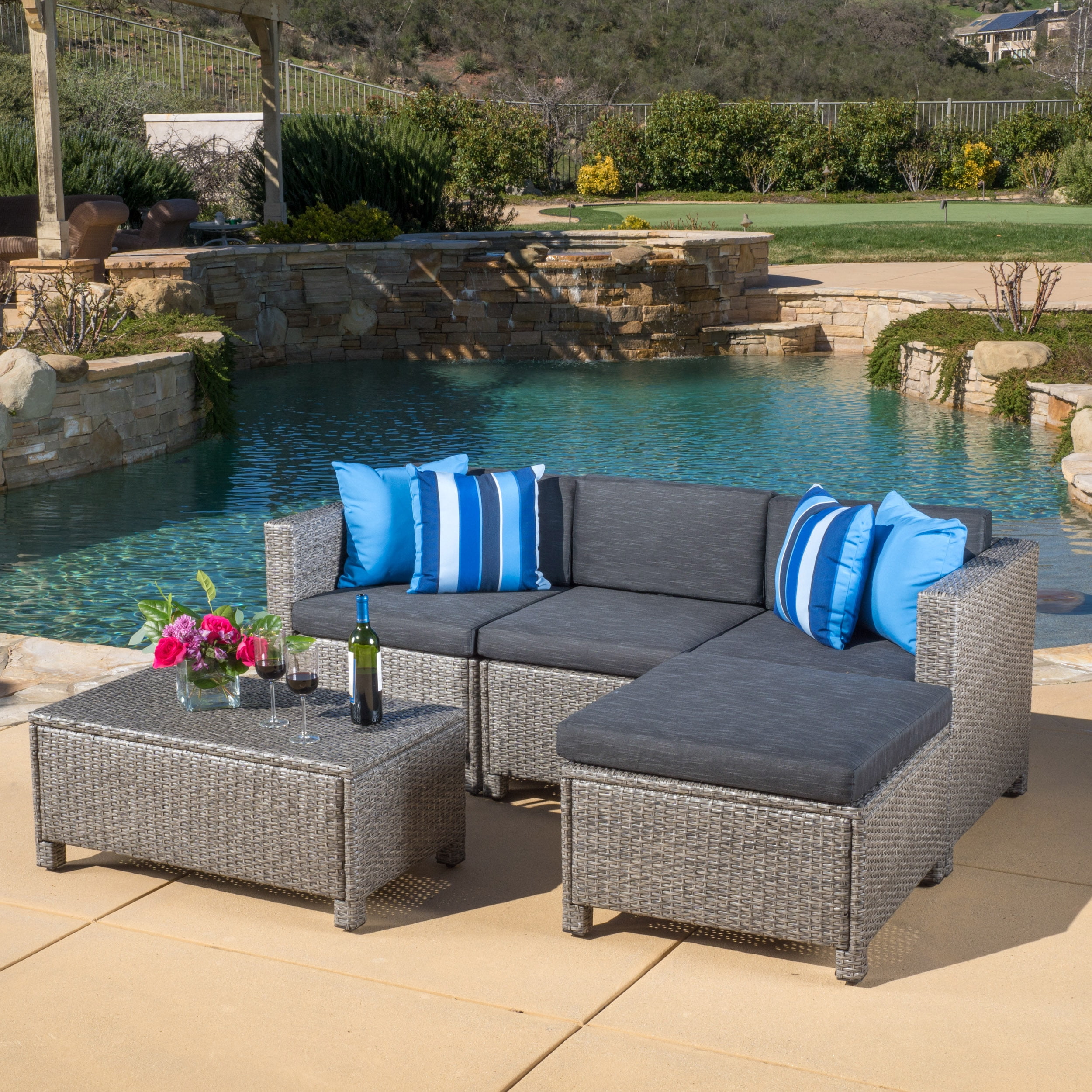 Cascada 5 piece Outdoor Wicker Sofa Sectional with Table and Cushions