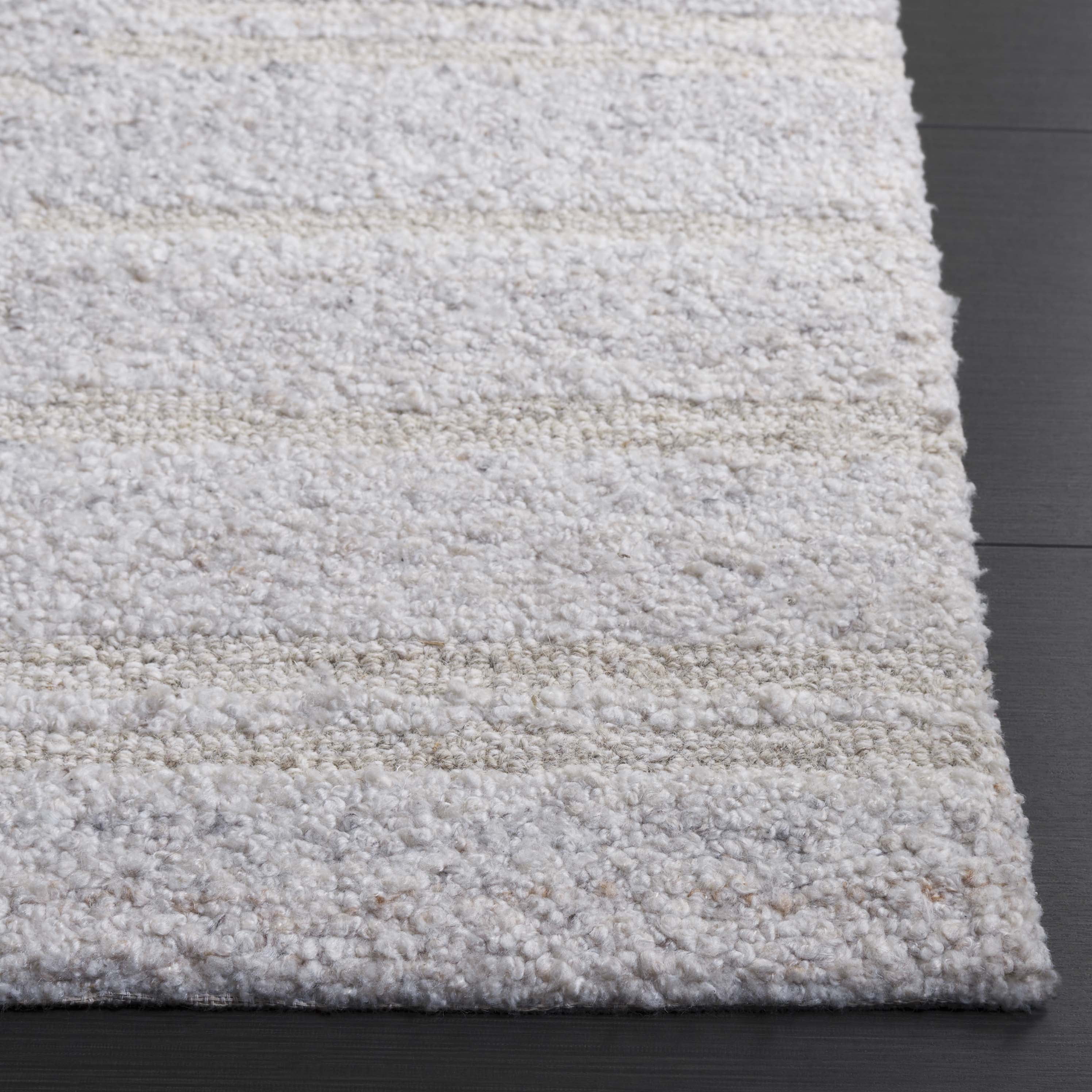 SAFAVIEH Pine Louella Striped Area Rug, Silver/Grey, 5' x 8'