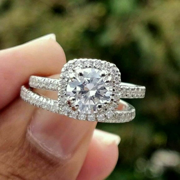 2.50Ct Round Cut Lab Created Diamond Women's Wedding Bridal Ring 14K White Gold Plated