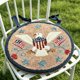 thumbnail image 4 of Cojín redondo patriótico para silla con diseño de bandera | Cojín acolchado suave para sillas de comedor, patio y mecedoras | Lazos seguros para decoración del hogar en interiores y exteriores, 4 of 7