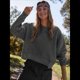 thumbnail image 4 of Sudadera Corta para Mujer, Cuello Redondo, Larga, Talla Grande, Otoño-Invierno 2025, Estilo Jersey Holgado. Gris Oscuro L, 4 of 10