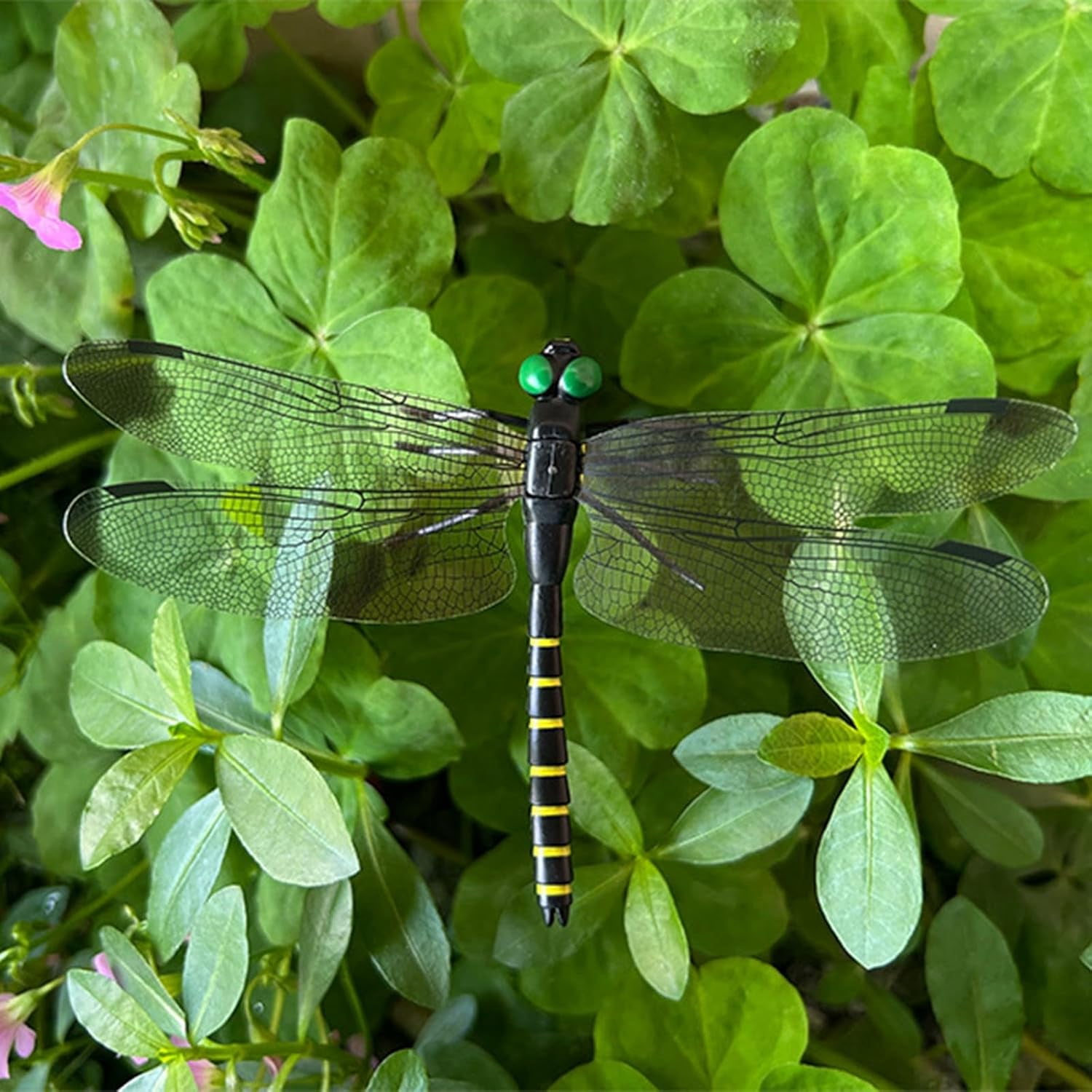 40pcs Dragonfly Clip Bug Repellent, Clip on Dragon Fly, Outdoor Fake Dragonfly Rod Clip for Hat, 3D Artificial Realistic Garden Stakes Decor to Keep Flies Away for Indoor Patio (Black*40Pcs)