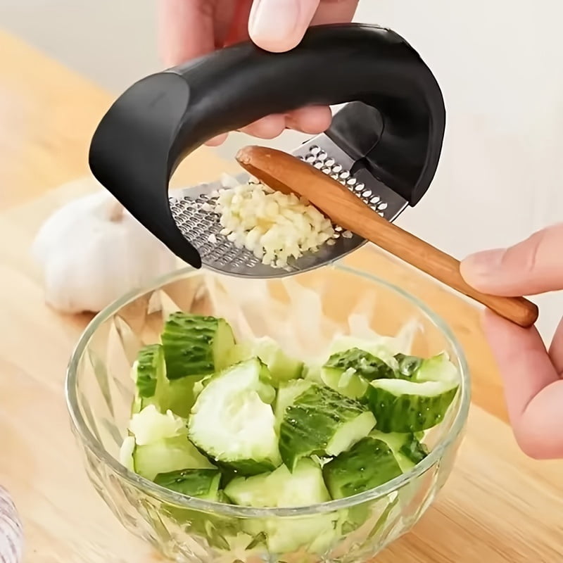 Stainless steel manual garlic press, garlic chopping tool, kitchen essential garlic masher, fruit and vegetable cutting tool