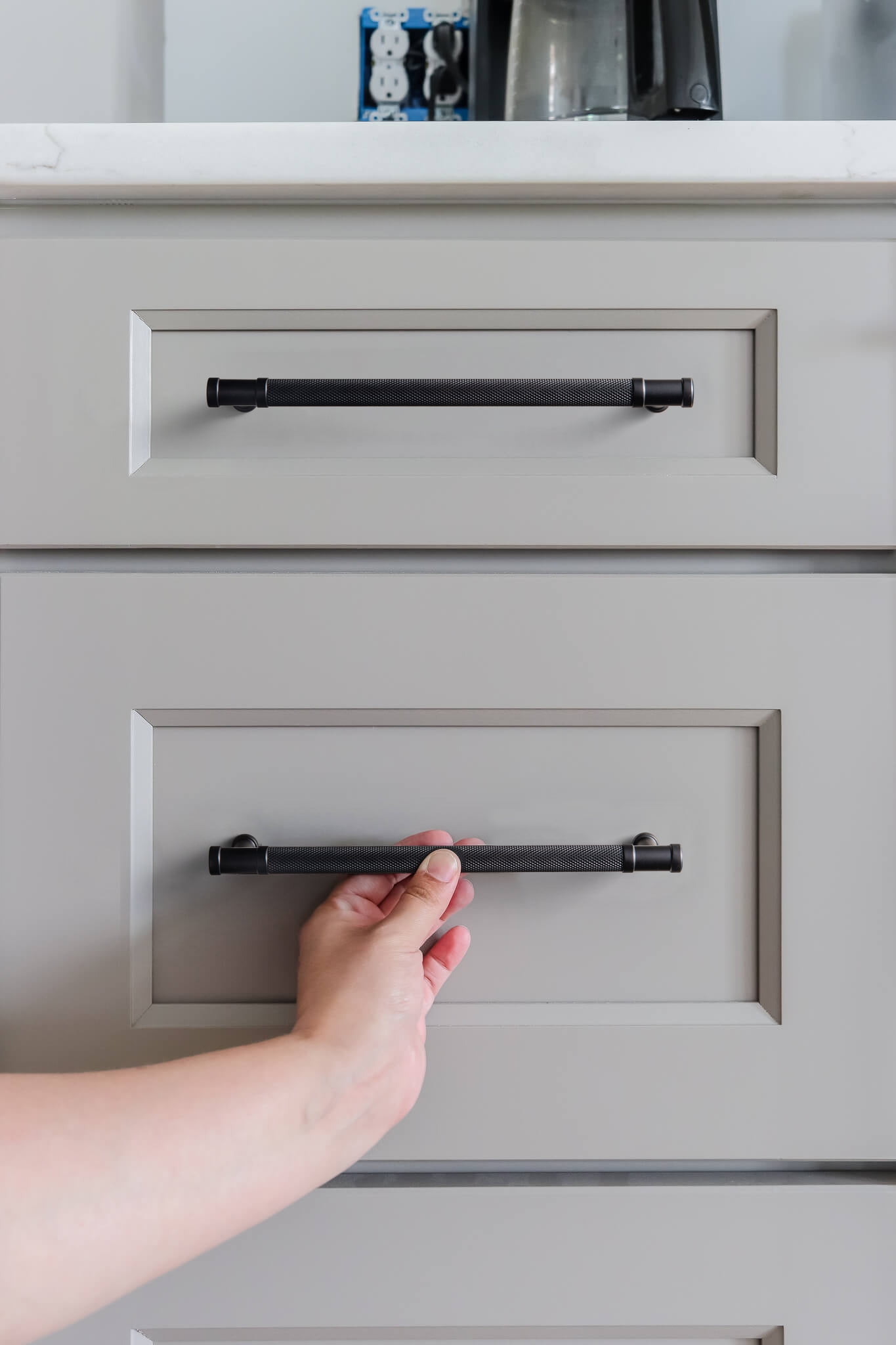 Goo-Ki 5"(128mm) Hole Center Knurled Matte Black Kitchen Cabinet Handles, Closet Classic Zinc Alloy Cabinet Pulls Dresser Handles for Bedroom, 6 Pack