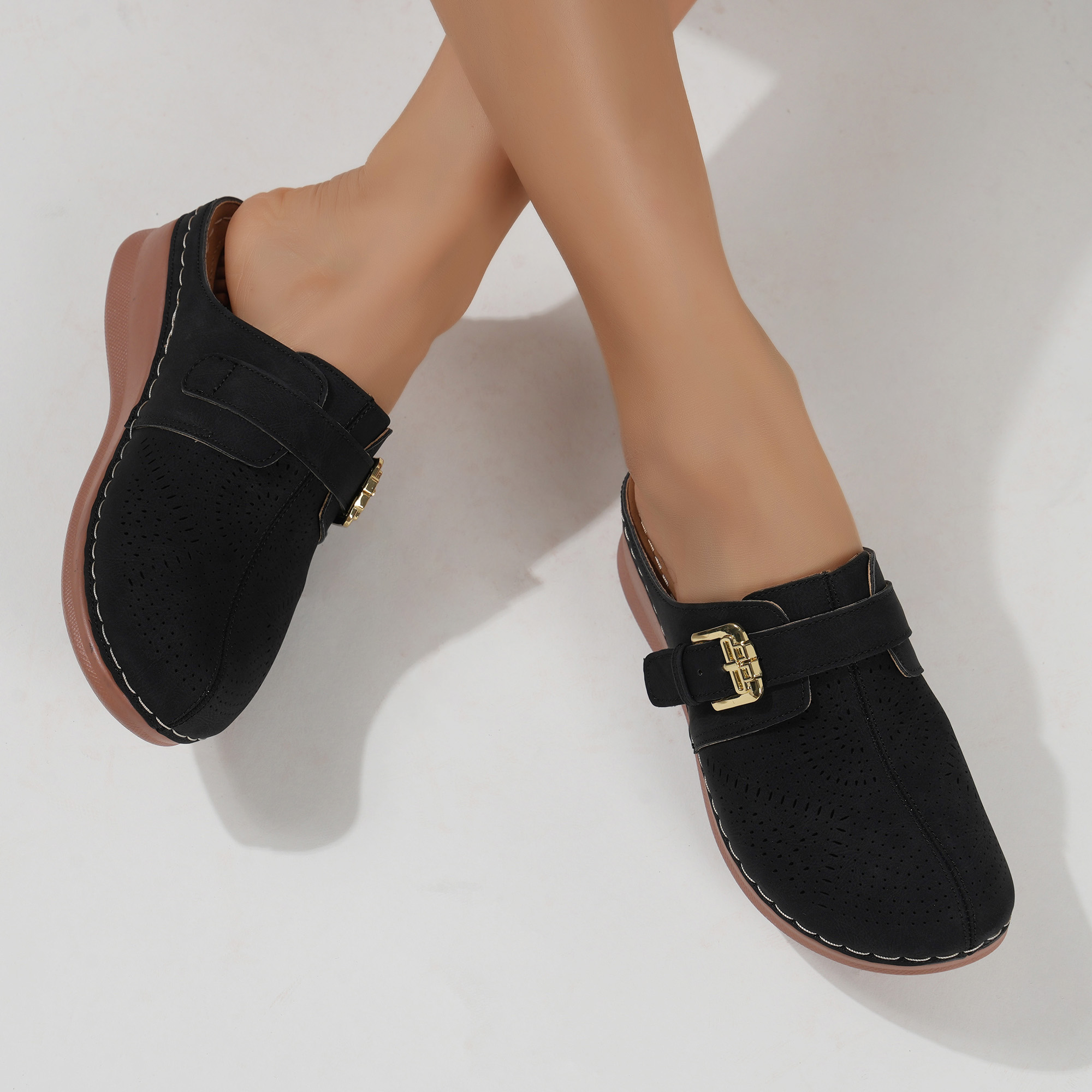 Ablanczoom Women's Comfort Wedge Platform Clogs photo 5
