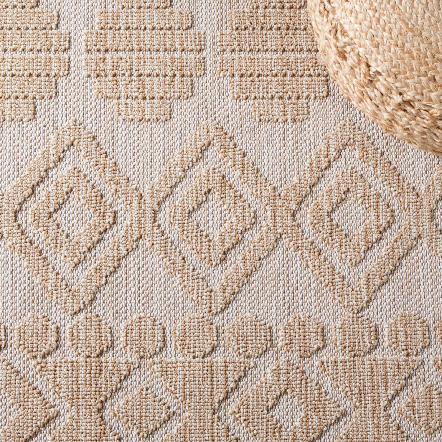 SAFAVIEH Global Anthony Diamond Indoor/Outdoor Area Rug, Beige/Brown, 5'3" x 7'6"