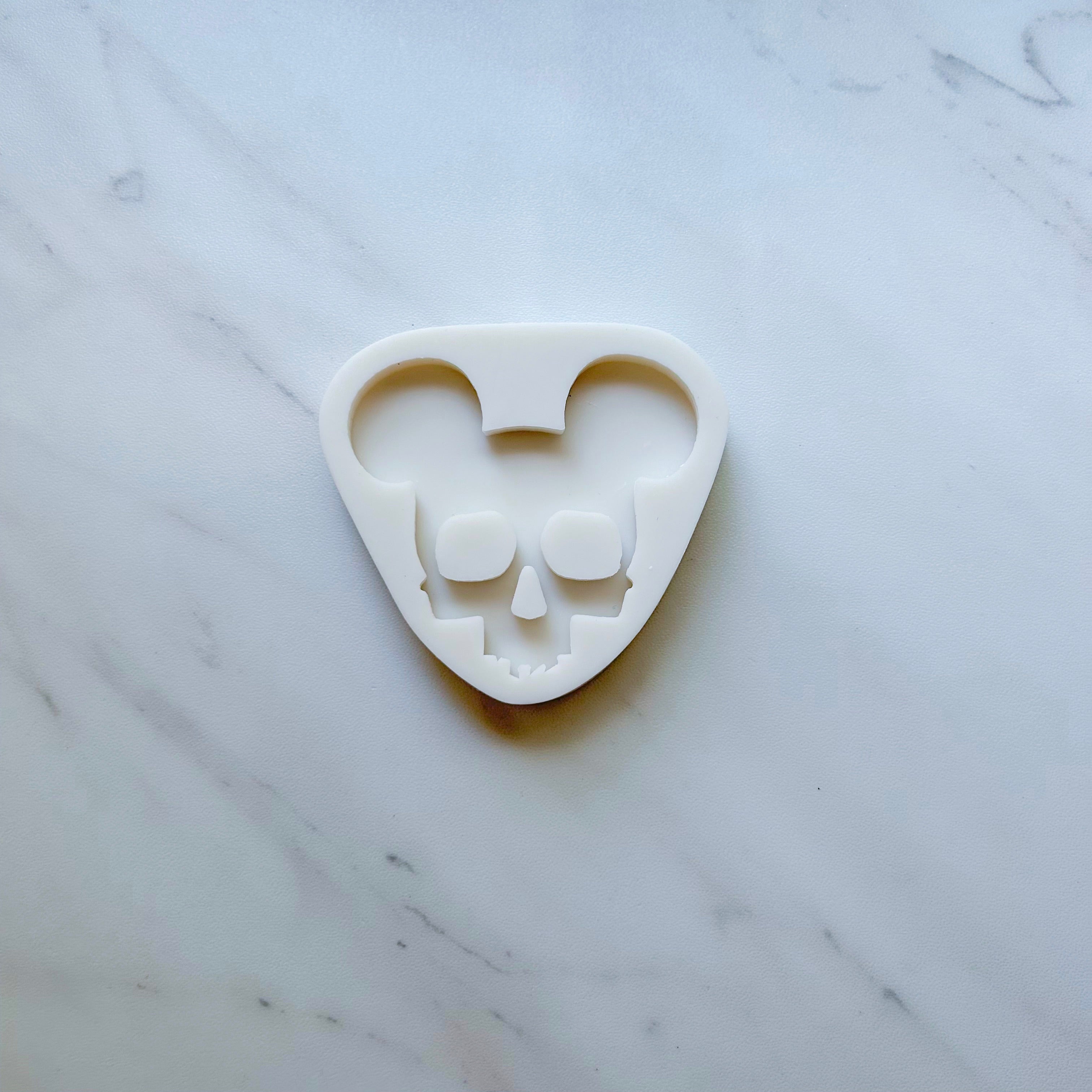 MICKEY SKULL BAKING MOLD FOR CUPCAKES, CAKEPOPS, CHOCOLATE STRAWBERRIES, PRETZELS & RICE KRISPIES