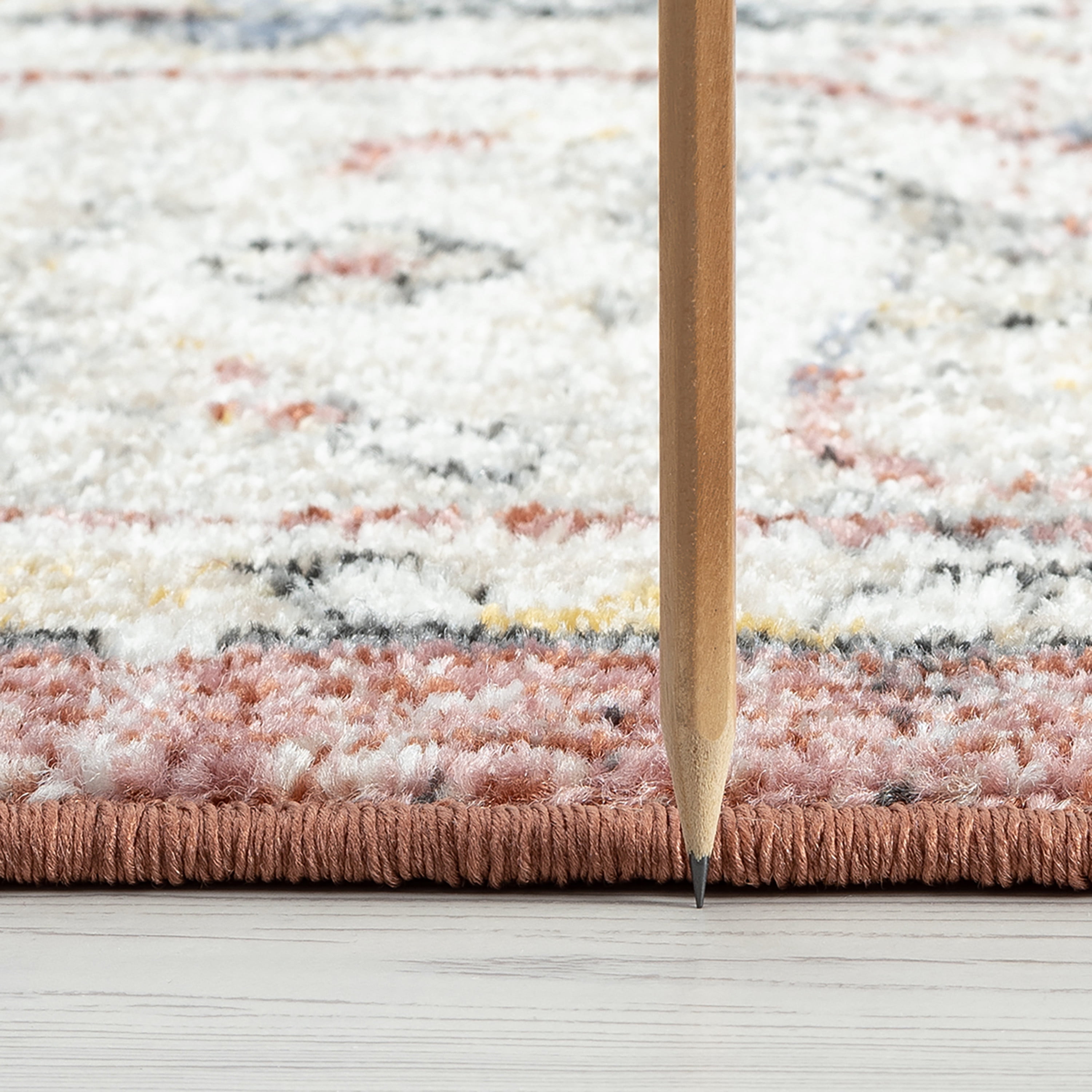 Addison Traditional 5' x 7' Rust and Blue Polypropylene Indoor Area Rug