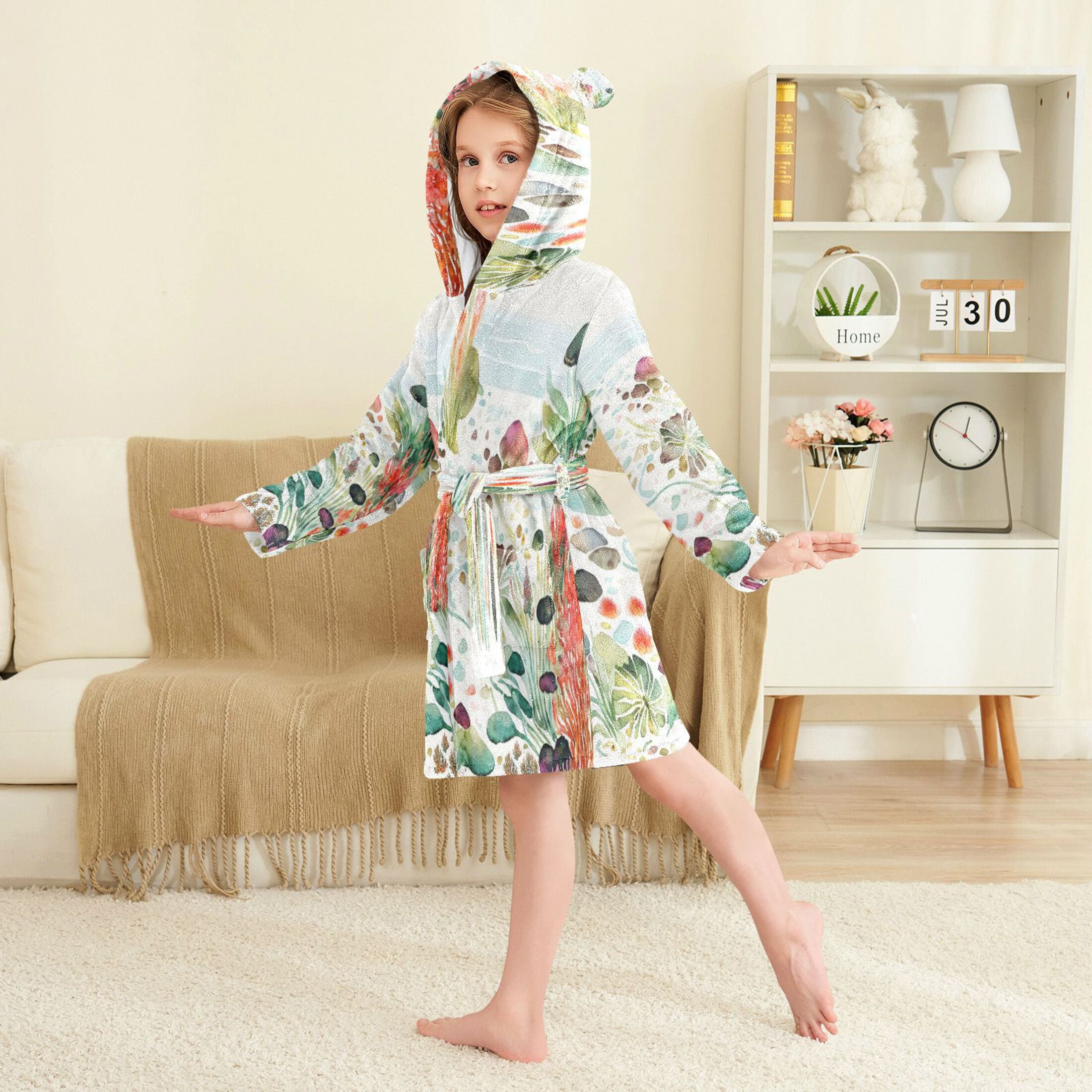 RMDQTR Hooded Fleece Bathrobe with Removable Belt and Pockets Soft and Absorbent for Home, Pool, Beach, Halloween, and Christmas Wear Pondside Chandelier Fusang