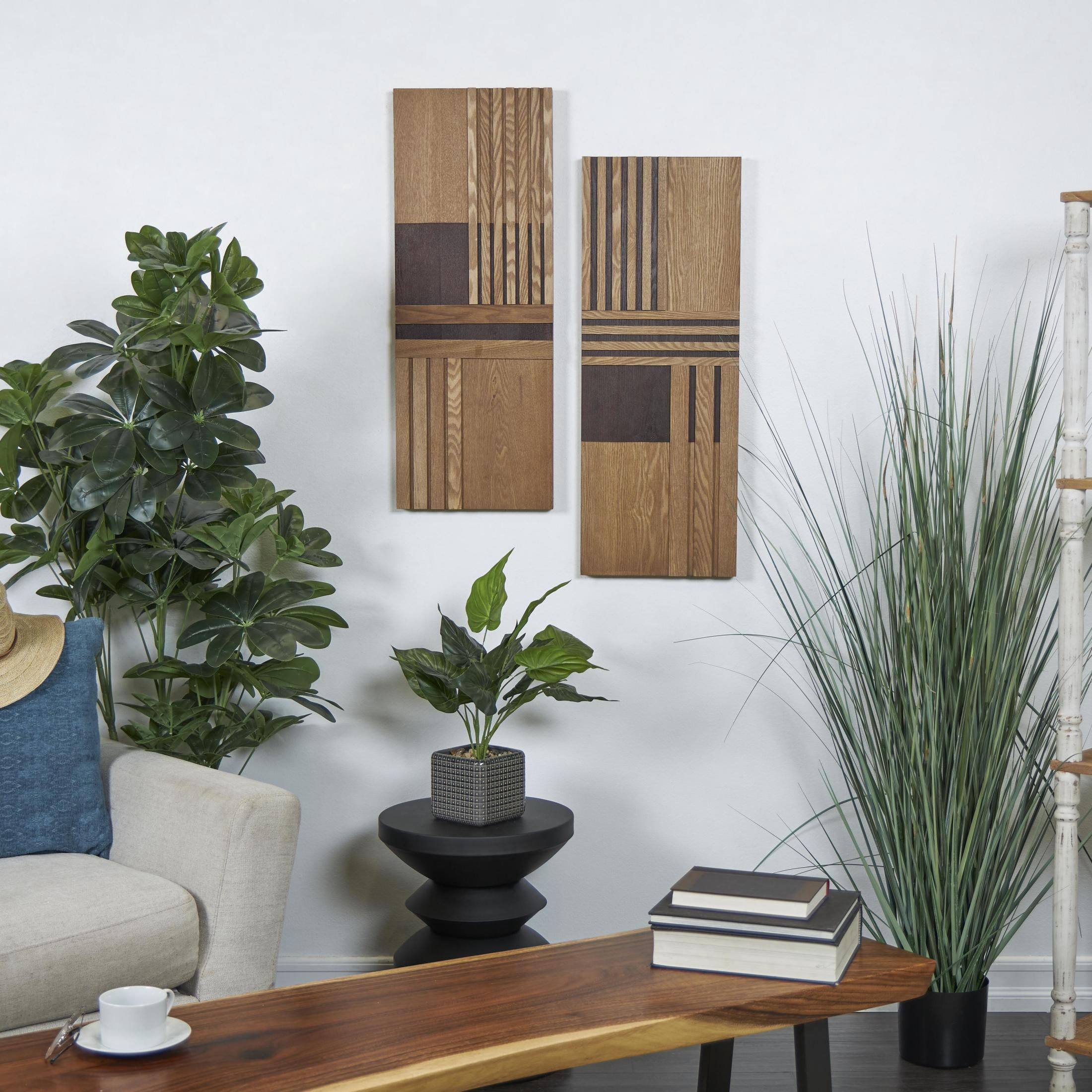 DecMode Brown Wooden Handmade Carved Two-Toned Geometric Wall Decor (2 Count)