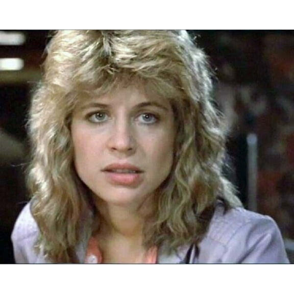 Linda Hamilton as Sarah Connor 1984 The Terminator 8x10 inch photo