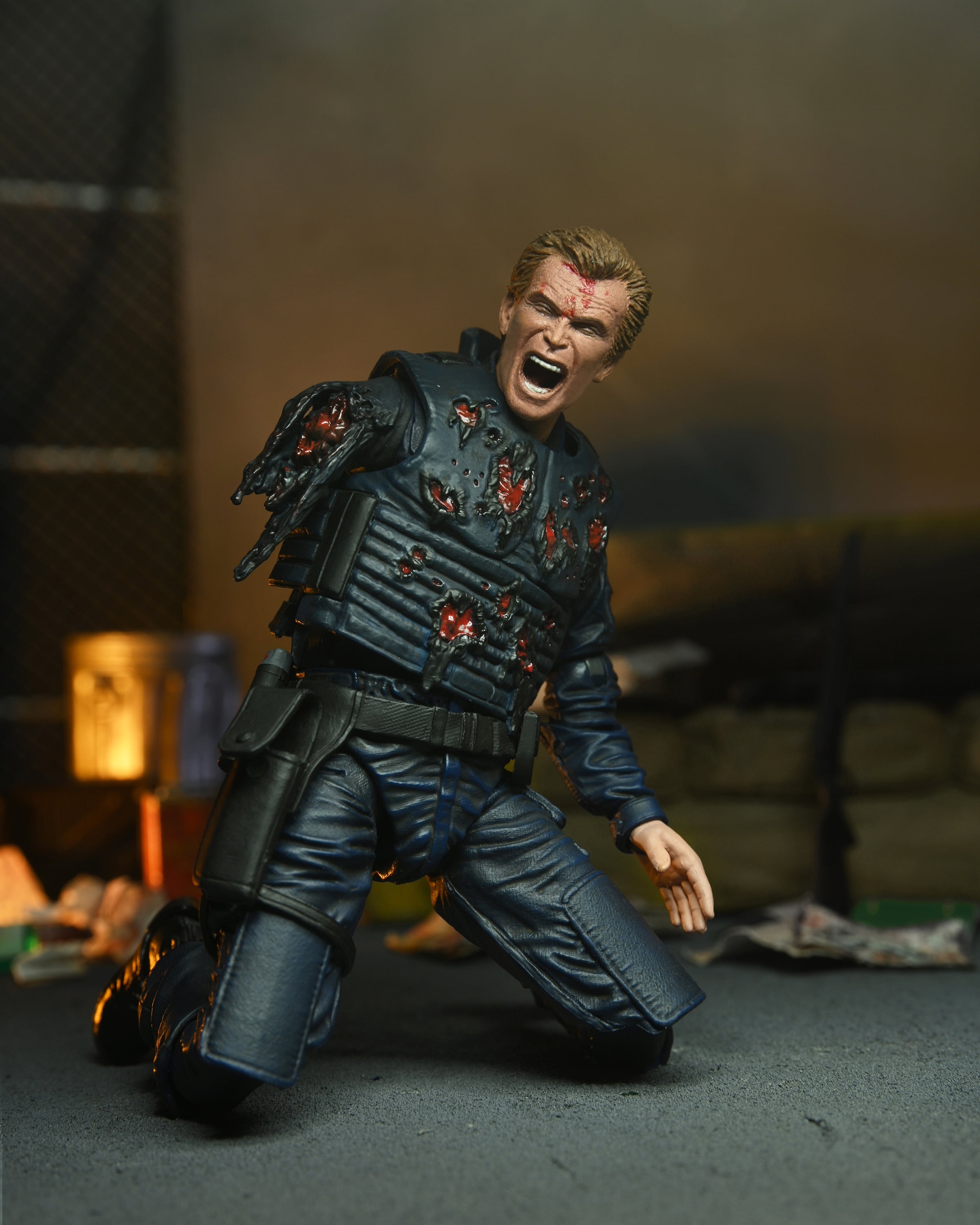 NECA [ロボコップ]AlexjMurphy BATTLEDamage!VER NECA 7-Inch Ultimate Battle-Damaged RoboCop with Chair and Alex