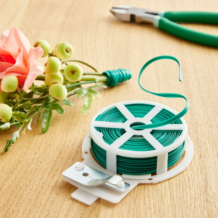 24 Pack: 26 Gauge Green Floral Wire with Cutter by Ashland