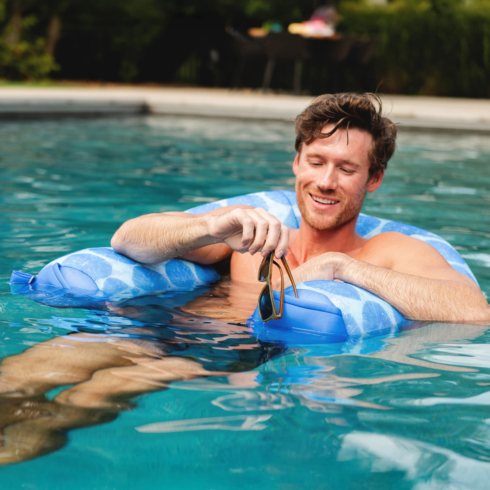 Big Joe Noodle Sling XL Pool Float, Coral Bloom, Doubled-Sided Mesh, Quick Draining Fabric, No Inflation Needed