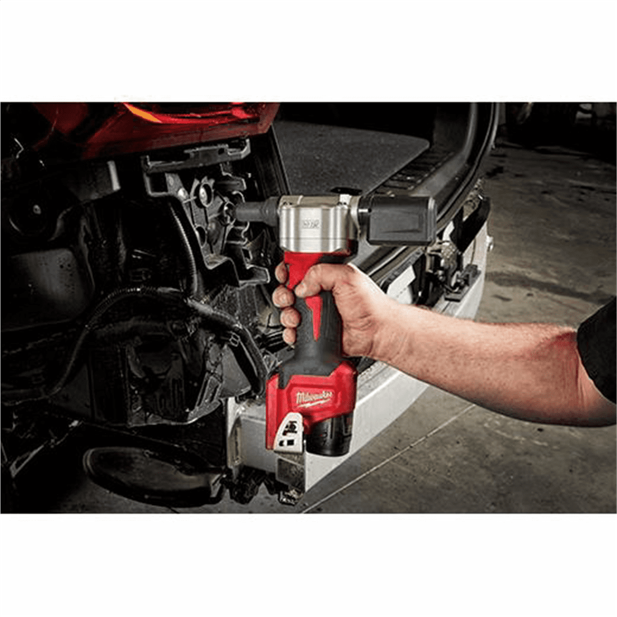 Milwaukee 2550-22 M12 Rivet Tool Kit