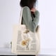 thumbnail image 1 of Bolsa de lona con cremallera de hombro Flores Arte (manzanilla) Likrtyny Para Estrenar, 1 of 9