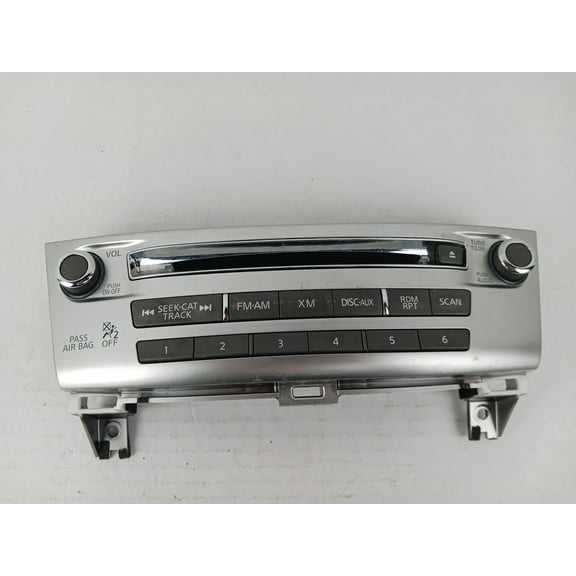 Pre-Owned 14 15 16 Infiniti QX60 Radio Control Panel OEM (Good)