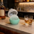 thumbnail image 1 of Bandejas para moldes de hielo de balón de fútbol, moldes de hielo de silicona con forma de balón de fútbol para bebidas, cócteles, fiestas y decoraciones de fútbol, 1 of 6