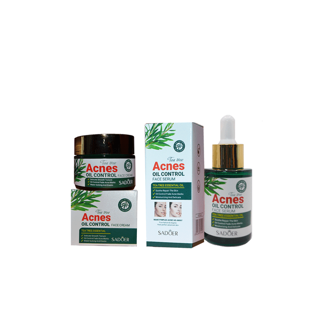 crema y serum tea tree Sandoer crema hidratante facial 50 g y serum 30 ml, frasco gotero y tarro con etiqueta 'Acnes Oil Control' en vista frontal sobre fondo blanco; para piel grasa, controla exceso de grasa y reduce brillo; a menudo usado como base de maquillaje por su textura ligera.