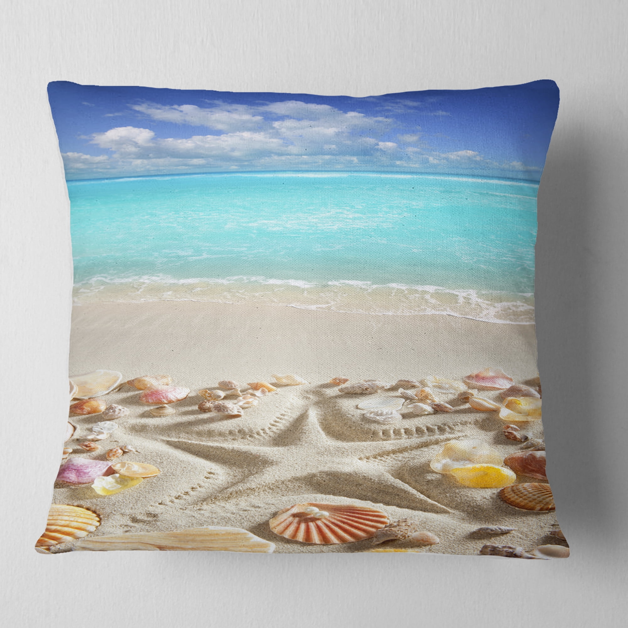 Designart Caribbean Sea Starfish - Beach and Shore Throw Pillow - 18x18