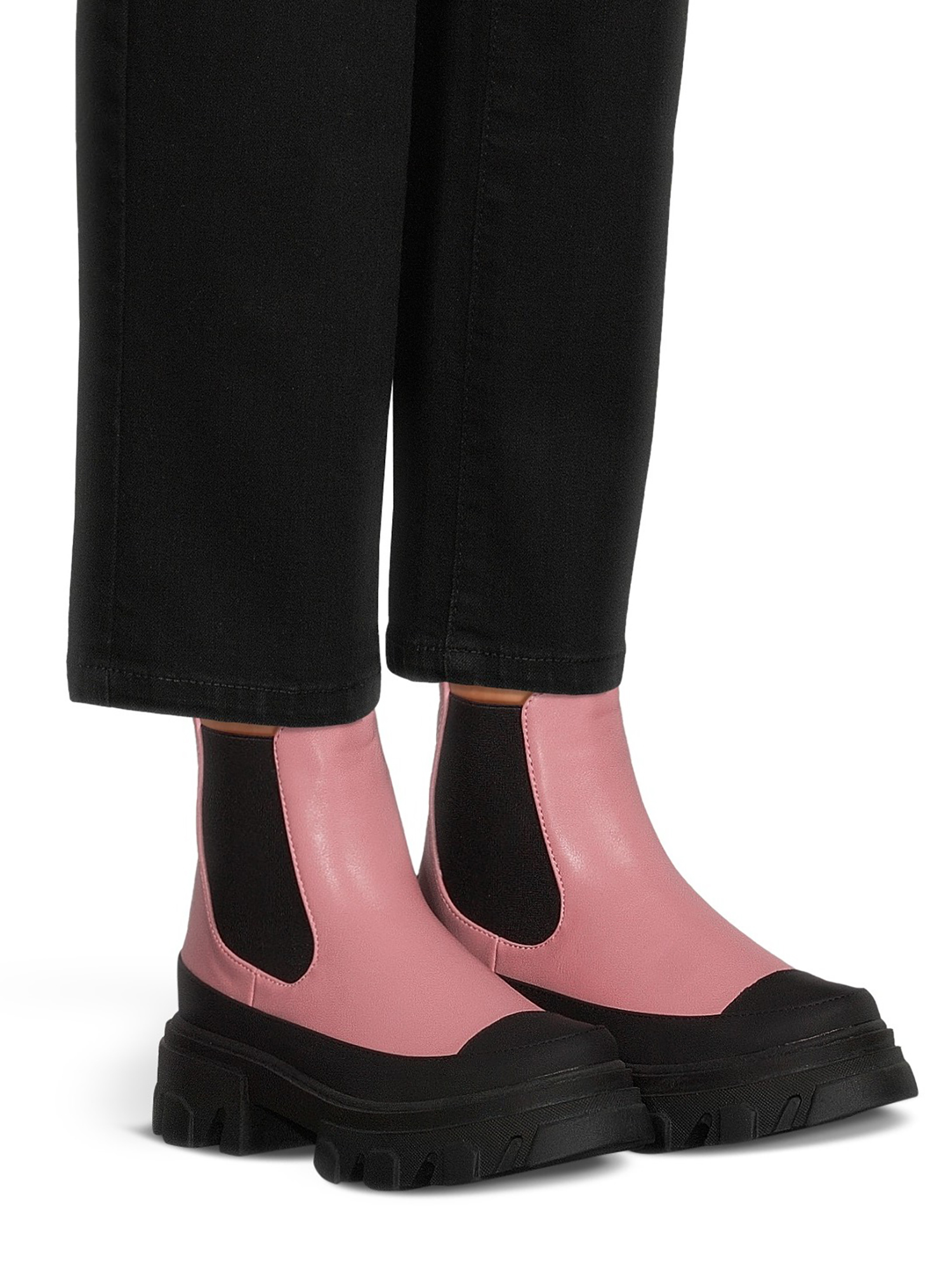 PORTLAND by Portland Boot Company Women's Short Mudguard Chelsea Boots ...
