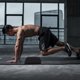 thumbnail image 2 of 1 pieza de almohadilla para ejercicios abdominales, almohadilla para sentarse, plegable, para entrenamiento físico, cojín para la espalda, soporte para entrenamientos abdominales (negro rojo), 2 of 4