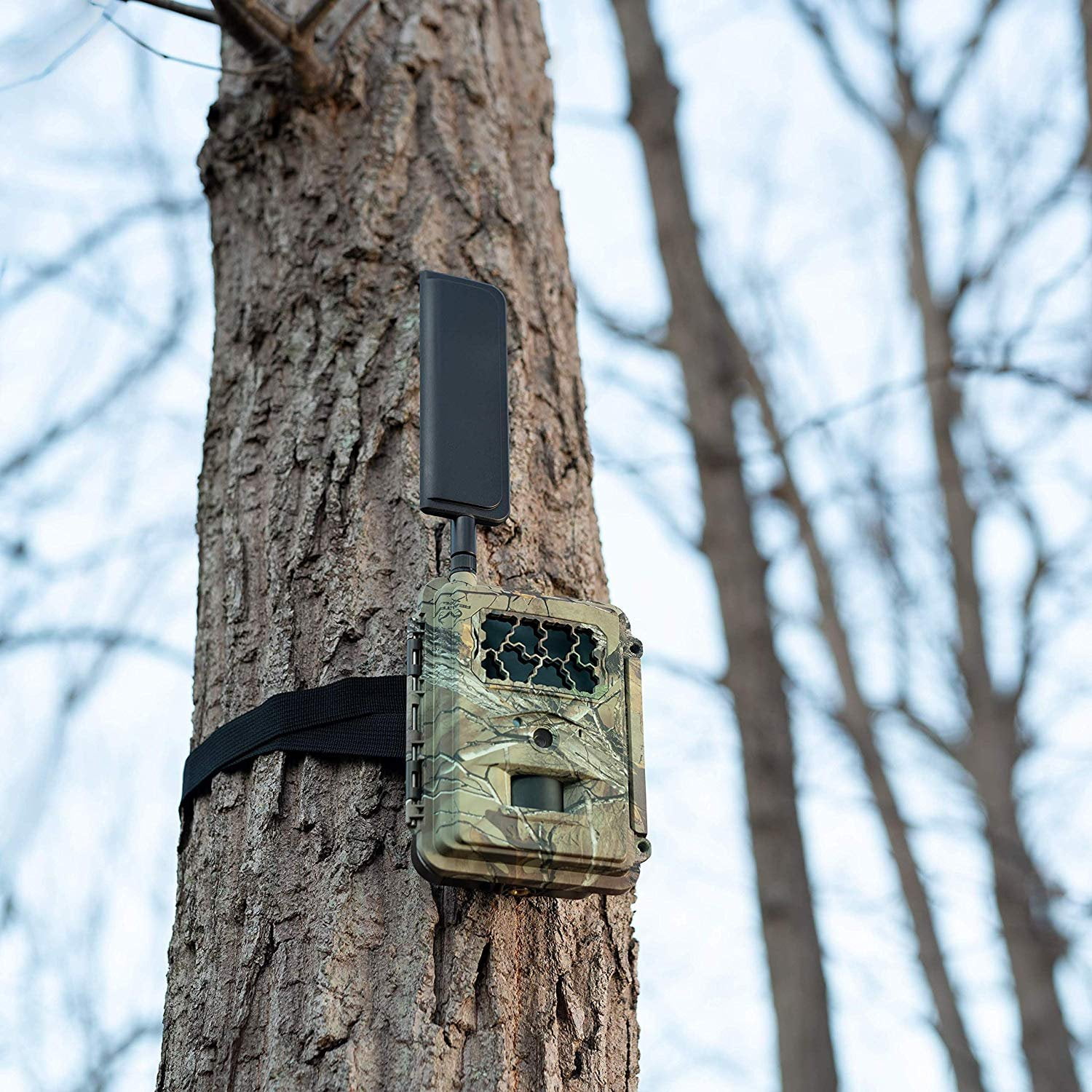 Spartan 4G LTE GoCam Wireless Trail Camera with Mount Verizon LTE, Realtree Camo