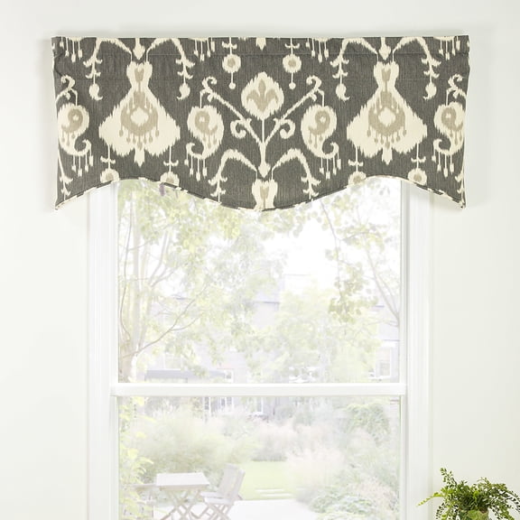 Salazar Winston Valance