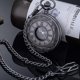 thumbnail image 4 of Reloj de bolsillo vintage de cuarzo con números romanos y cadena, 4 of 5