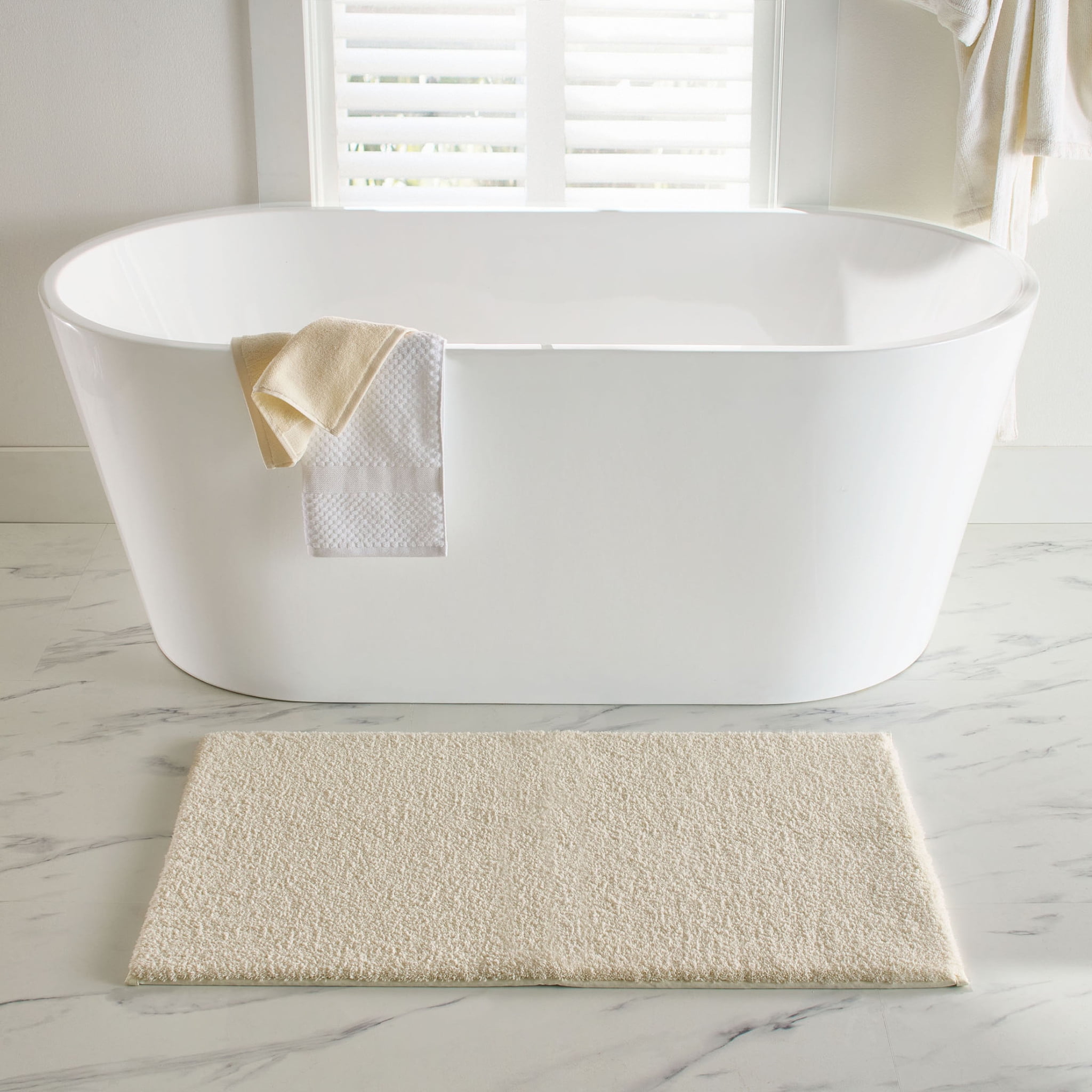Better Homes & Gardens Ultra Soft Polyester Bath Rug, 23"x39", Vanilla Dream
