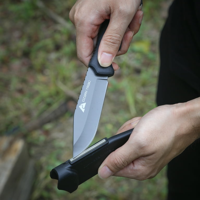 Ozark Trail 11 Piece Camping Hatchet and Knife Tool Set with 4-In-1 Hatchet  and Saw, 4 Fixed Blade Knife, 50 Foot Paracord, Compass, Commando Saw, and  Carabiners - Walmart.com
