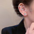 thumbnail image 2 of Pendientes de botón de cristal magnéticos Yuxing con forma de corazón de circonita de lujo 8 mm, 2 of 5