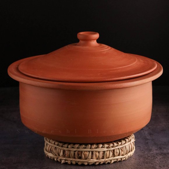 Exclusive Range Unglazed Clay Pot For Cooking & Serving With Lid | Earthen Kadai - Mud Handi - Mitti Ke Bartan (With Mirror Shine) + Ash For Cleaning, 2 Liters | Red-Ochre (Gerua)
