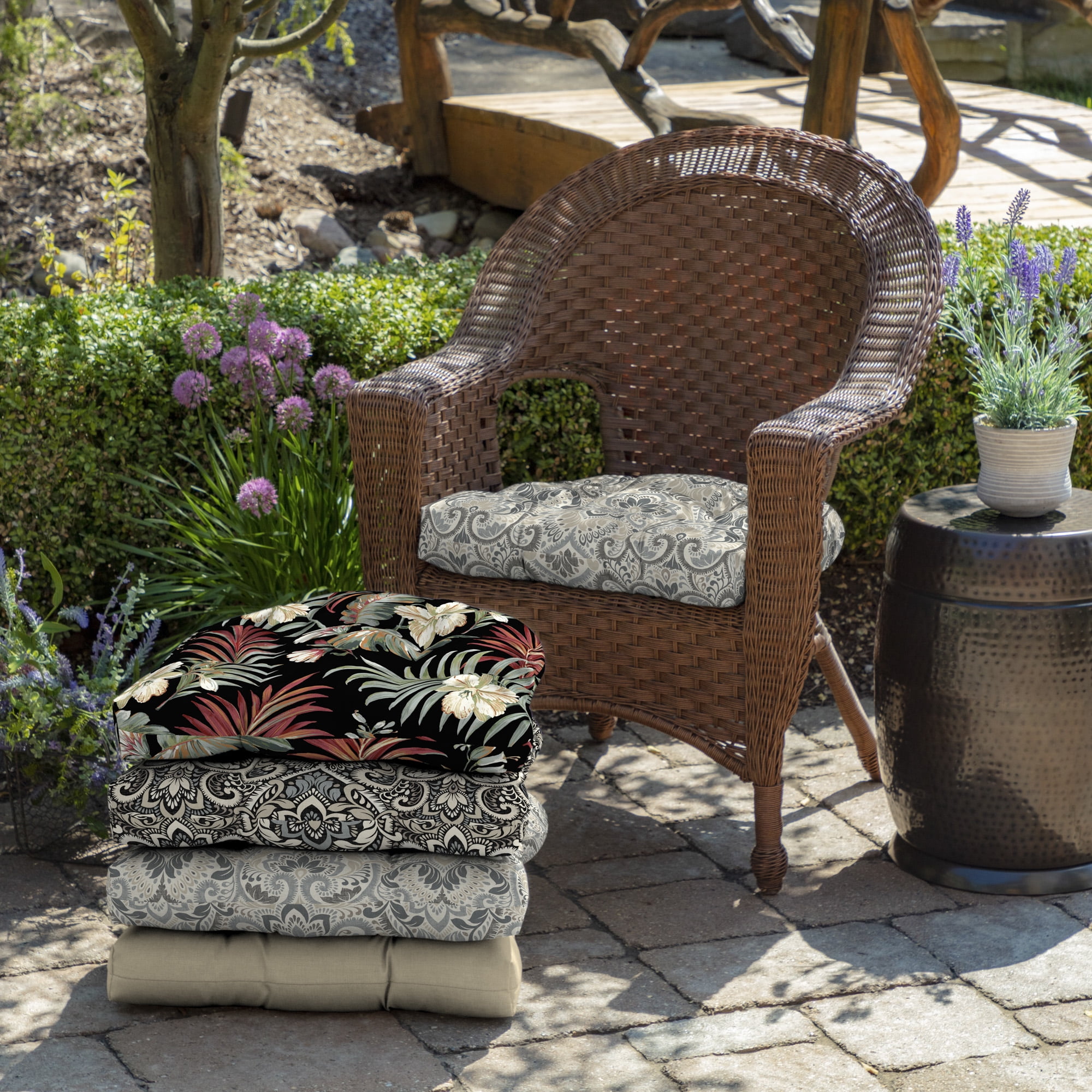ARDEN Outdoor Wicker Chair Cushion, 20 x 18, Tufted Plush Cushion for Wicker and Rocking Chairs 18 x 20, Neutral Aurora Damask