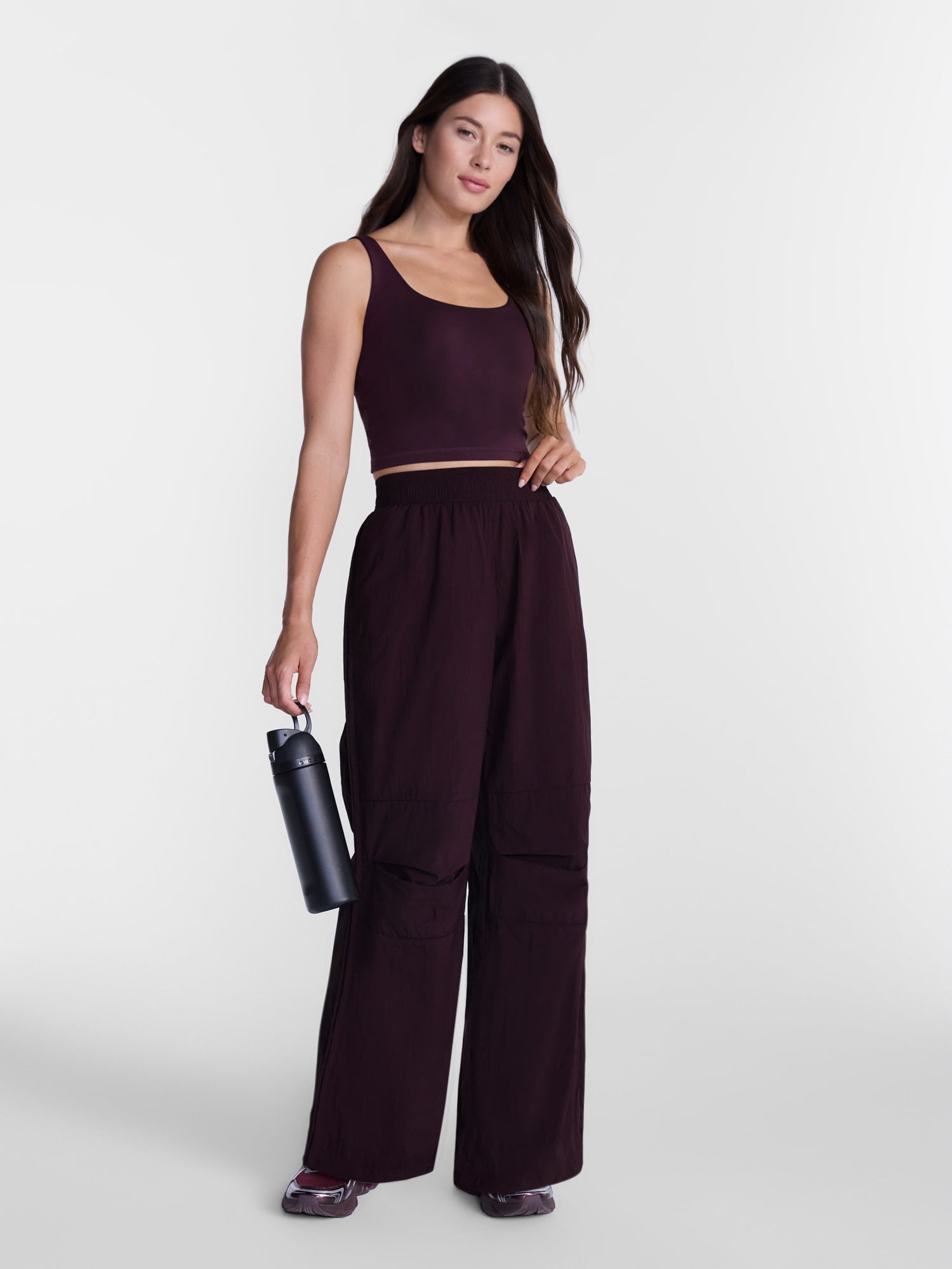 Avia Women's and Women's Plus Crinkle Pants with Pleated Knees, 28" Inseam, Sizes XS-4X