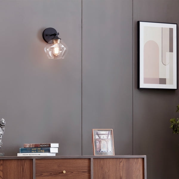Applique murale de collection Harrow à 1 lumière en noire mat avec abat-jour en verre transparent