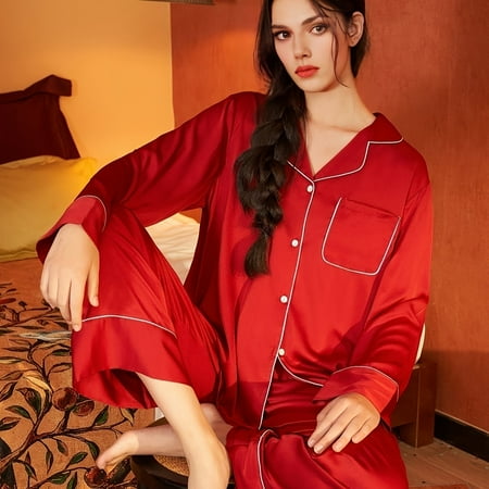 

Elegant Comfortable Satin Sleepwear Lightweight Button Up Blouse Pajama Top & Elastic Waistband Pajama Pants Women‘s Loungewear & Sleepwear