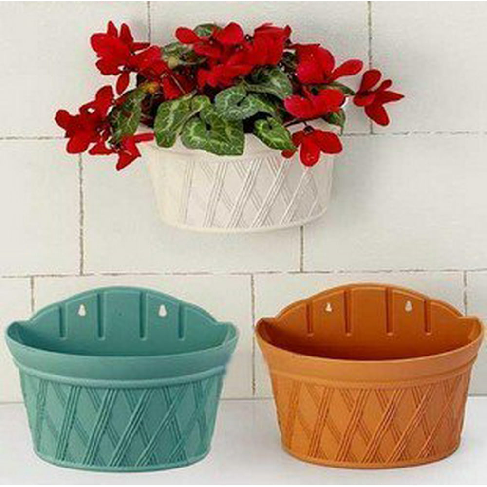 Mr. Garden 12 Inch Plastic WallMounted Planter, Brick Red x1, Green x1