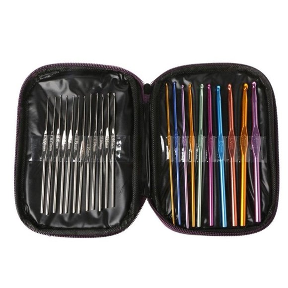 22Pcs Set Aluminum Crochet Hooks Needles Hook Sizes 0.8 mm to 6.5 mm Needle