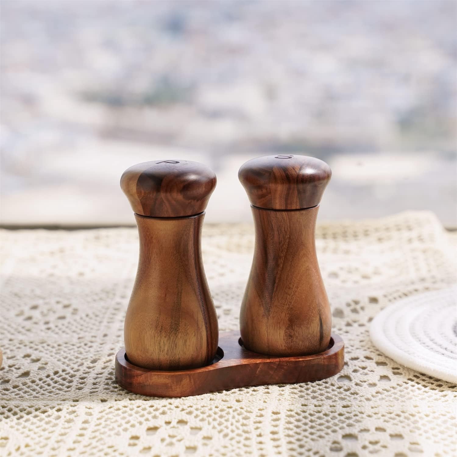 Salt and Pepper Grinder Set with Mill Tray, Set of 2 Salt and Pepper Mill with Ceramic Grinder Acacia Wood, Height 13 cm / 5 inch, Dia 6 cm