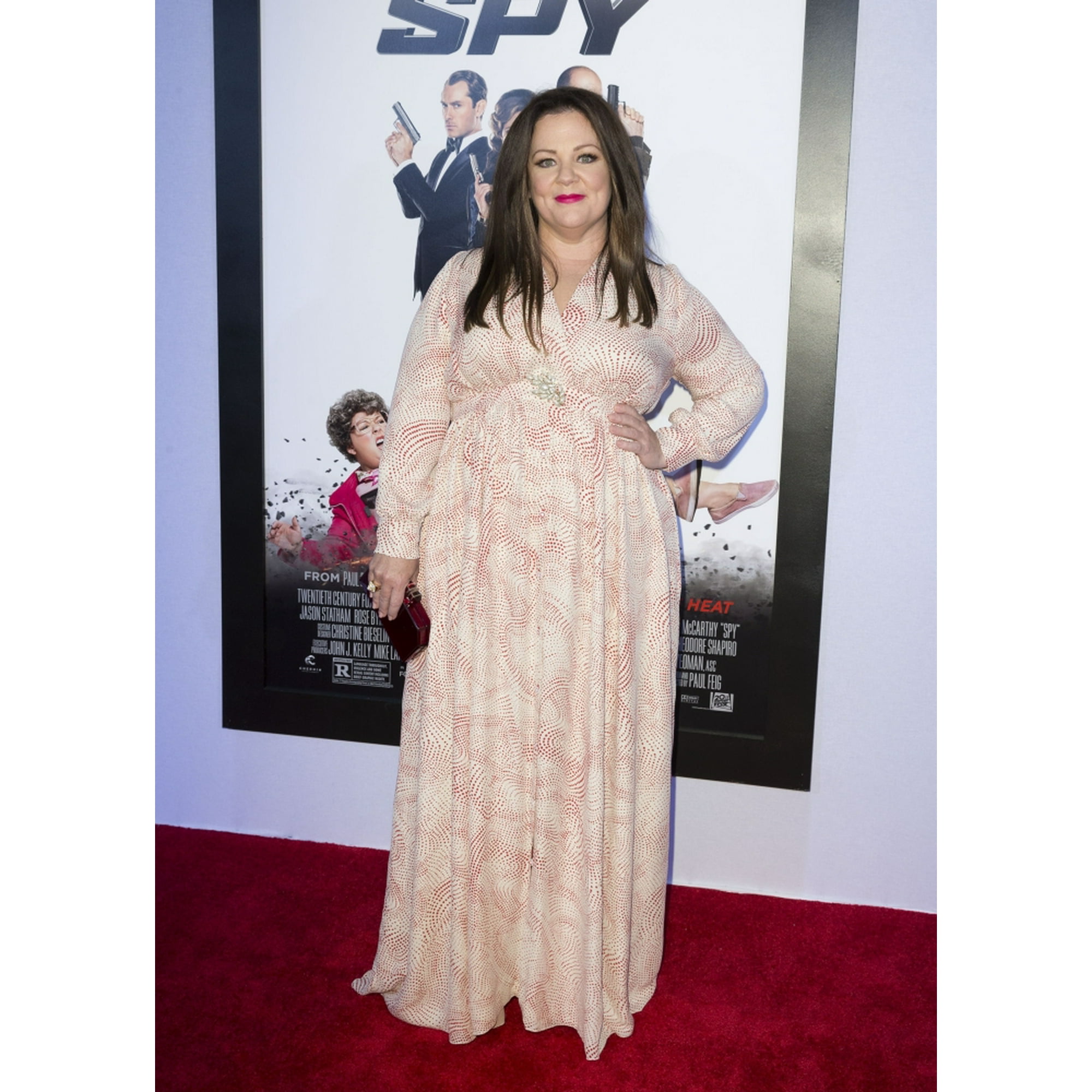 Melissa Mccarthy (Wearing A Melissa Mccarthy Seven7 Dress) At