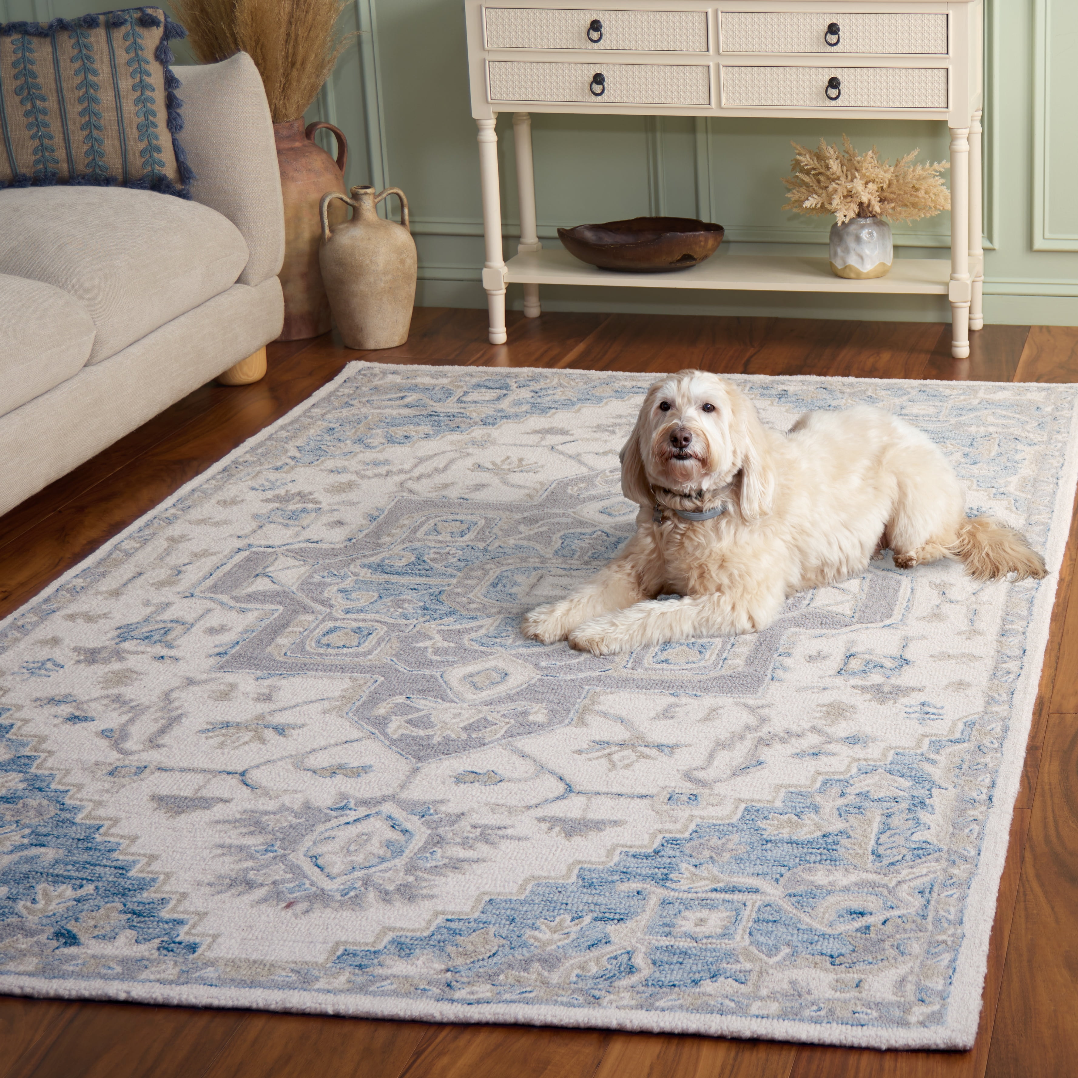 Safavieh Micro-Loop Braylon Floral Area Rug, Ivory/Navy, 6' x 9'