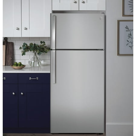 GE - 16.6 Cu. Ft. Top-Freezer Refrigerator - Stainless steel